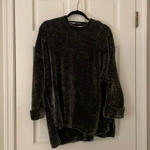 Pull & Bear Velour sweater